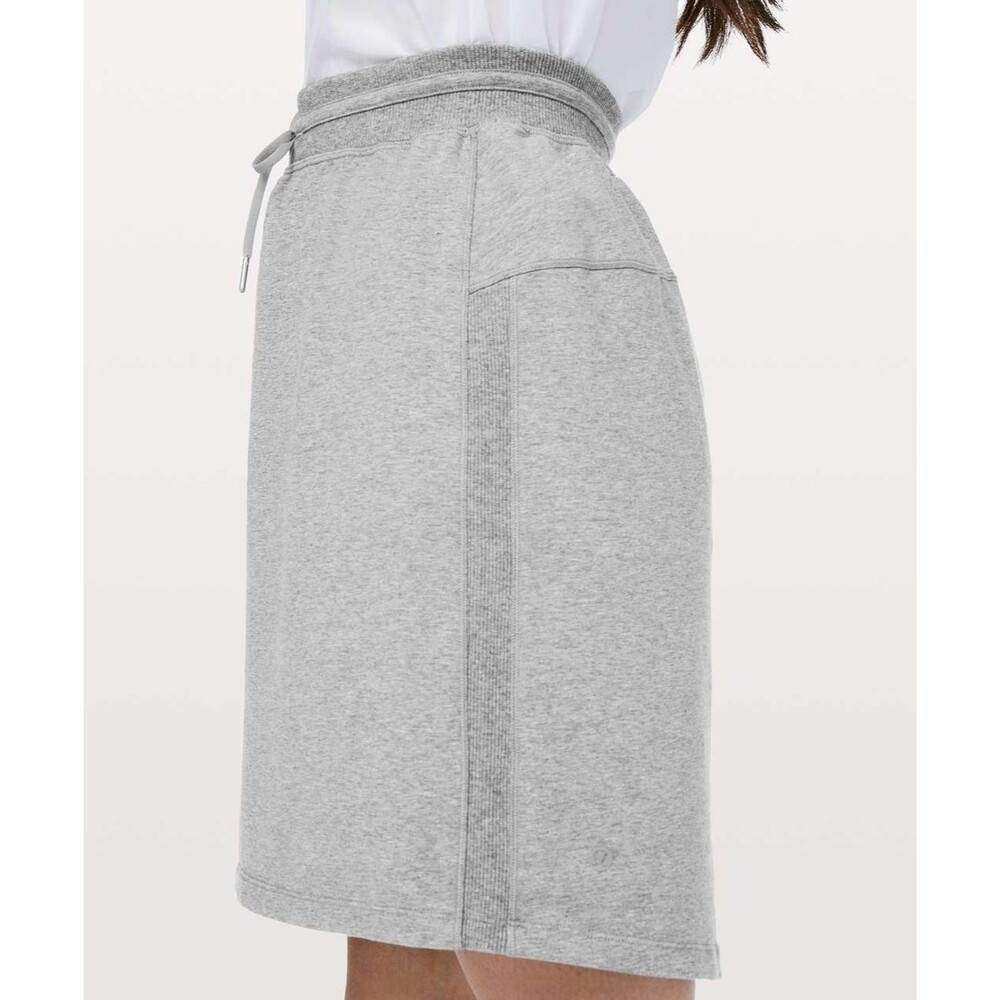LULULEMON Start Anew Skirt WOMENS SZ 6 Heathered Gray COTTON TERRY Small